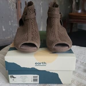 Earth Women's Brown Perforated Ankle Booties